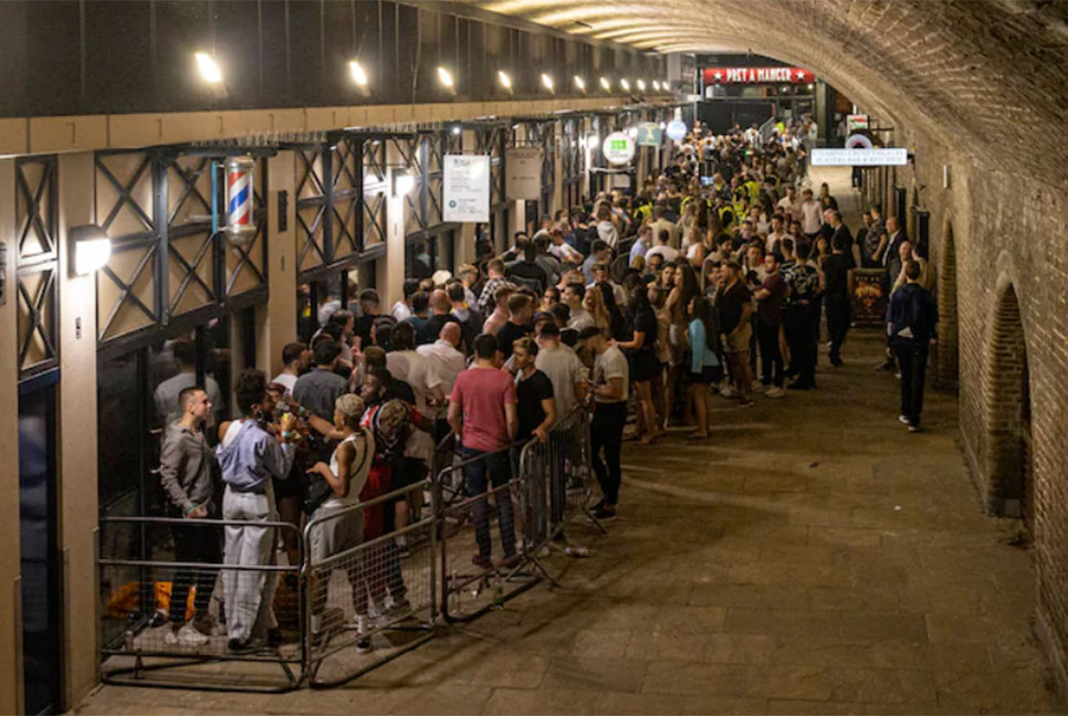 ব্রিটেনে নারীদের ওপর সুই হামলা আশঙ্কাজনকহারে বাড়ছে