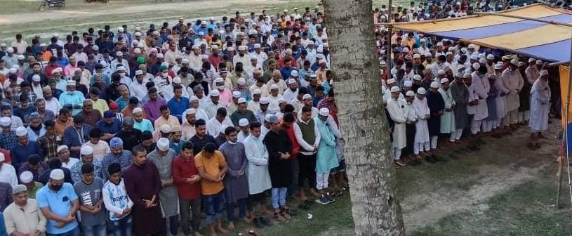 লালমাইয়ে ছাত্রলীগ নেতার জানাজায় জনতার ঢল