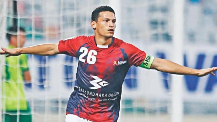 আবাহনীতে আসছেন বিশ্বকাপে খেলা কলিনদ্রেস