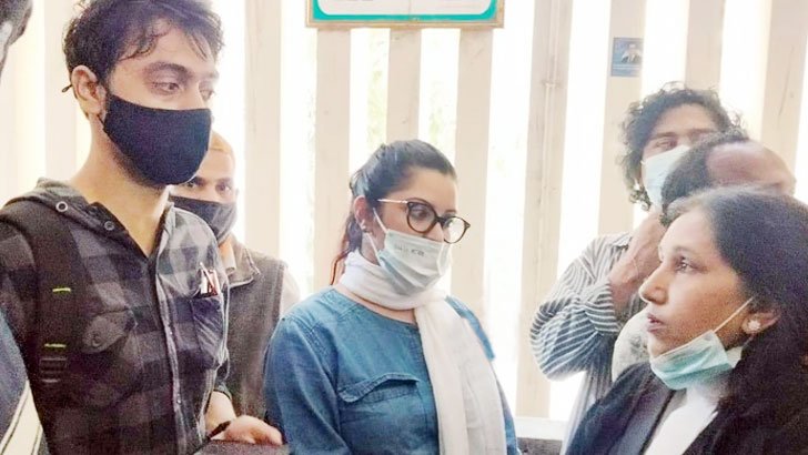 আদালতে চিত্রনায়িকা পরীমনি