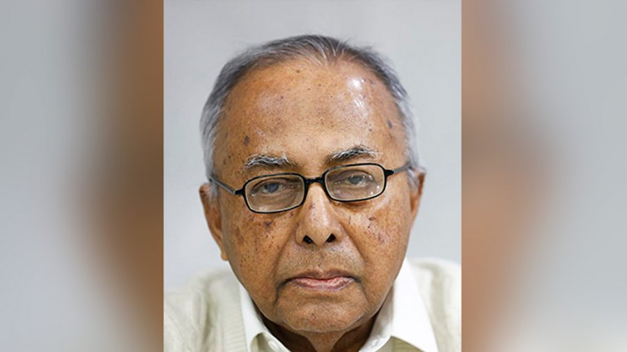 বাবার কবরে সমাহিত অধ্যাপক রফিকুল ইসলাম