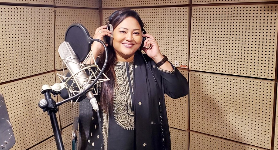 নতুন সিনেমায় গাইলেন মমতাজ