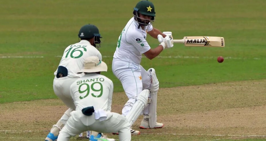 লাঞ্চের পর শুরু হলো দ্বিতীয় দিনের খেলা