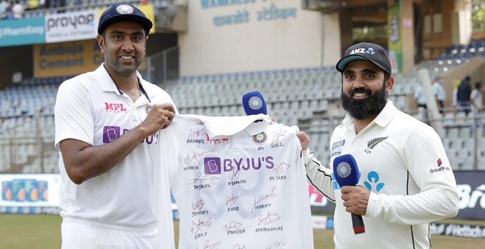 অশ্বিনের টুইটের পর ‘ভেরিফাইড’ হলেন এজাজ