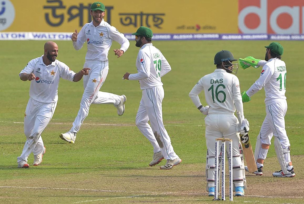 পাকিস্তানের কাছে ইনিংস ব্যবধানে হারল টাইগাররা