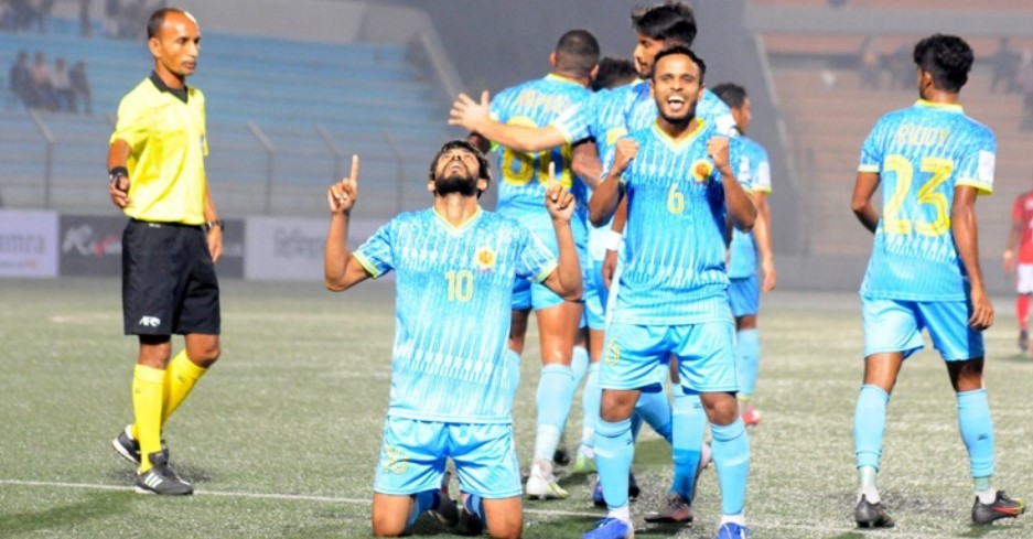 বিশ্বকাপ খেলা কলিন্দ্রেস ঝলকে সেমিফাইনালে আবাহনী