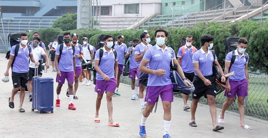 বাংলাদেশে এসে অনুশীলনে গভীর মনোযোগী ভারত