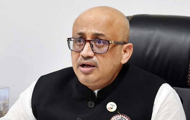 ডা. মুরাদ হাসানের বিরুদ্ধে কুমিল্লার আদালতে মামলা 