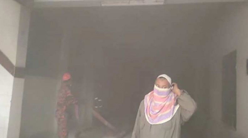 রংপুর মেডিকেলের আগুন নিয়ন্ত্রণে, আহত অর্ধশতাধিক