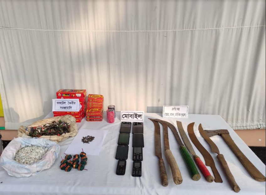কুমিল্লায় নির্বাচনের আগেরদিন ২৯ ককটেলসহ আটক সাত