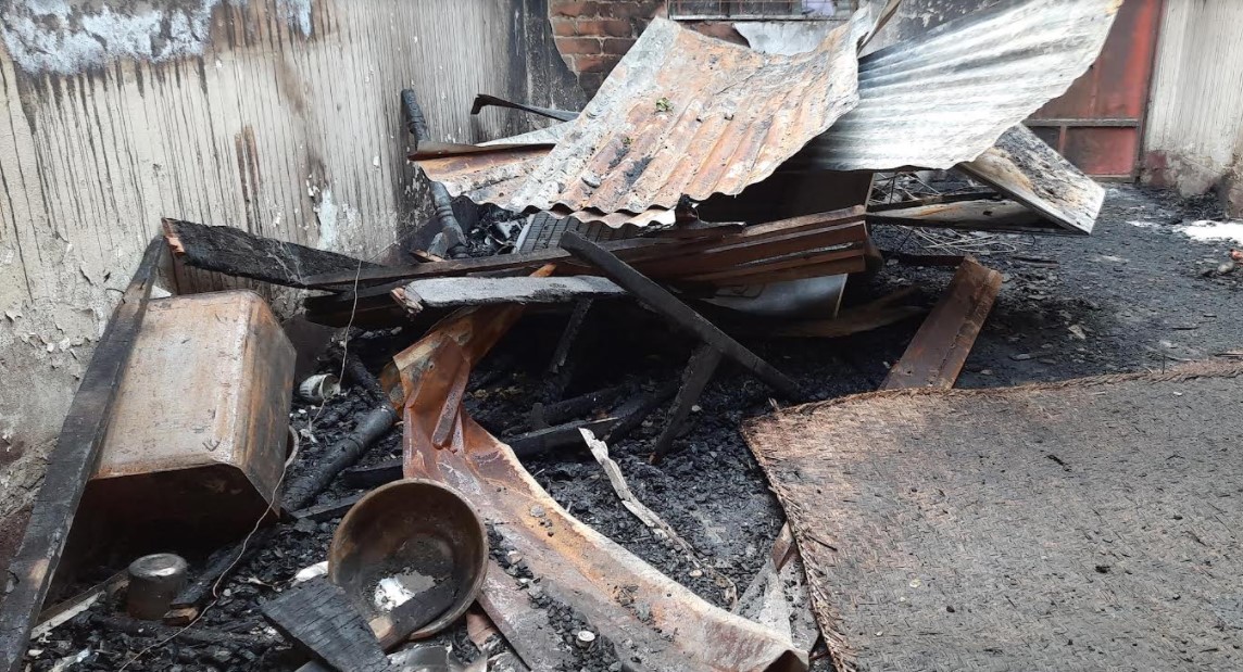 চান্দিনায় অগ্নিকান্ডে বসত ঘর পুড়ে ছাঁই