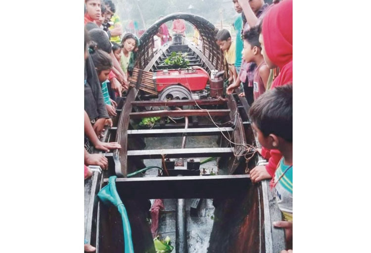 কুমিল্লায় ট্রলারডুবে একই পরিবারের ৩ জনের মৃত্যু