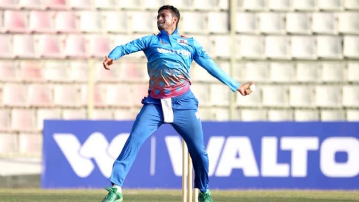 মাঠে ফিরেই নায়ক সাকিব