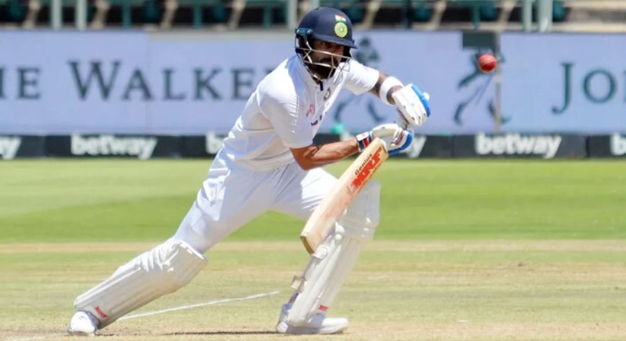 হঠাৎ টেস্ট অধিনায়কত্ব থেকে সরে দাঁড়ানোর ঘোষণা কোহলির