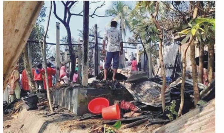 কুমিল্লায় চুলার আগুনে পুড়লো দুই ঘর
