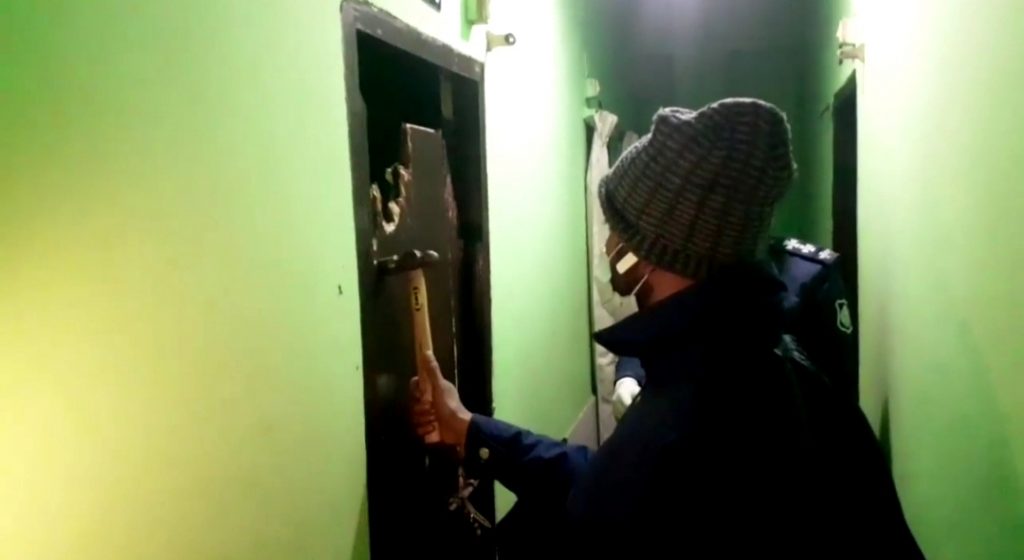 কুমিল্লায় এক আবাসিক হোটেল থেকে যুবকের লা,শ উদ্ধার