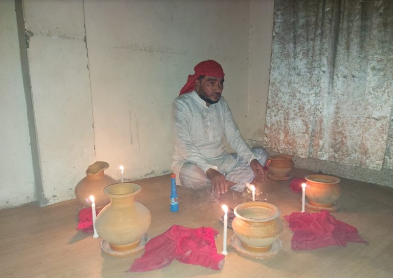কুমিল্লায় র‌্যাবের অভিযানে কথিত জ্বীনের বাদশা গ্রেফতার