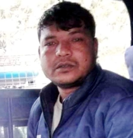 রাবি ছাত্রকে চাপা দেওয়া ট্রাকচালক-হেলপার আটক