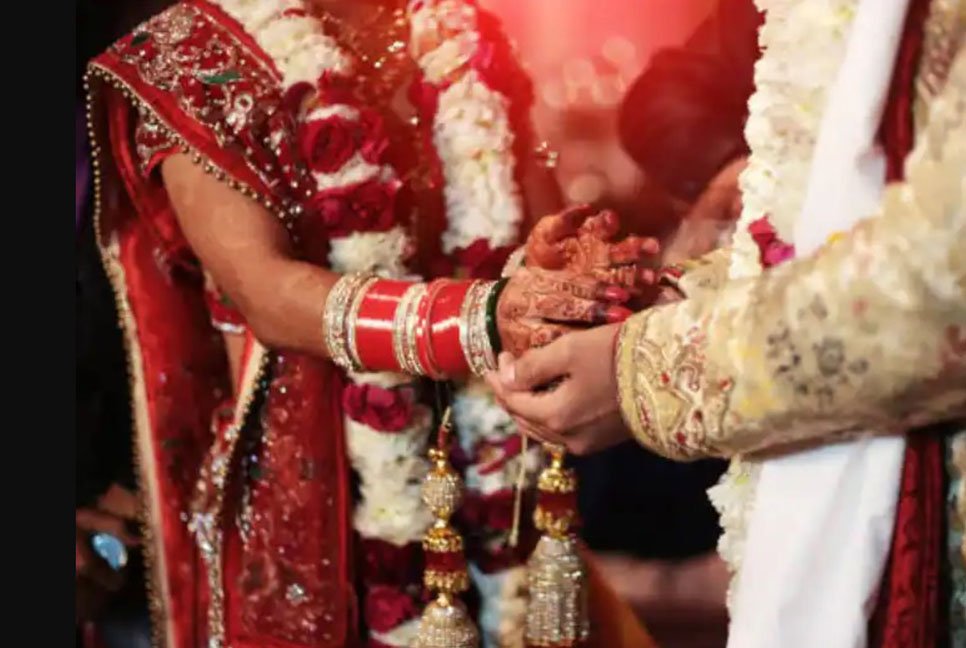 একে একে ১৪ বিয়ে, অতঃপর পুলিশের জালে ধরা ৬০ বছরের বৃদ্ধ!