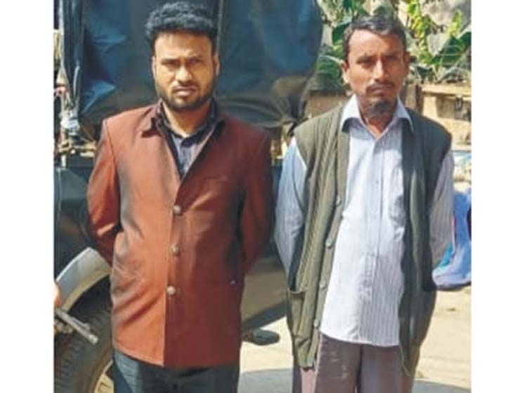 কুমিল্লায় ফেনসিডিলসহ দুই জন আটক