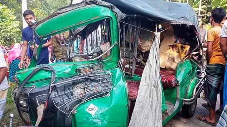 মুন্সিগঞ্জে ট্রাকচাপায় দুই নারী নিহত