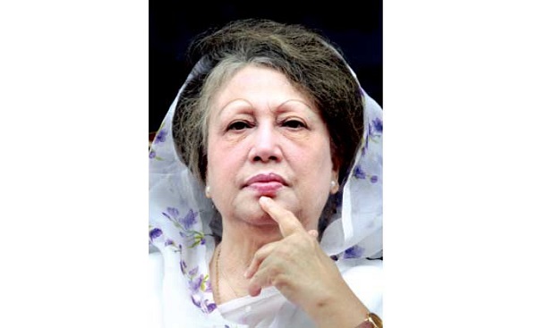 দুপুরে বুস্টার ডোজ নেবেন খালেদা জিয়া