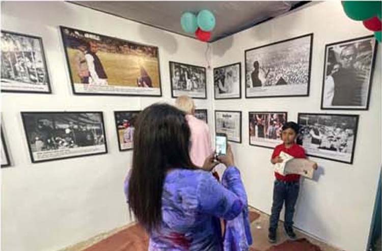 আলোকচিত্রে কুমিল্লায় বঙ্গবন্ধু