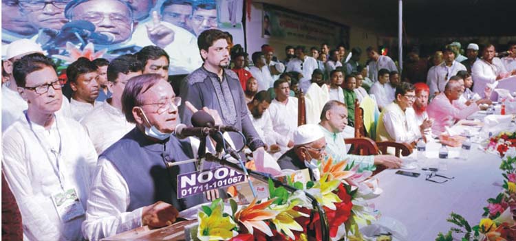 গায়ের জোরে রাজনীতি করা যায় না