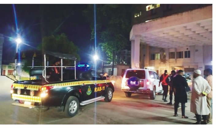 কুমিল্লায় র‌্যাবের সাথে মাদক ব্যবসায়ীদের গোলাগুলি