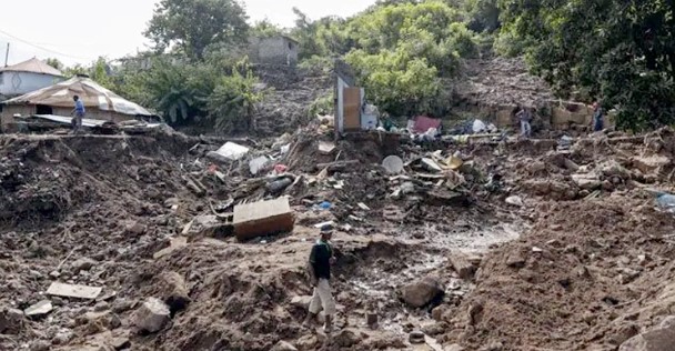 দক্ষিণ আফ্রিকায় বন্যায় মৃত্যু বেড়ে চার শতাধিক