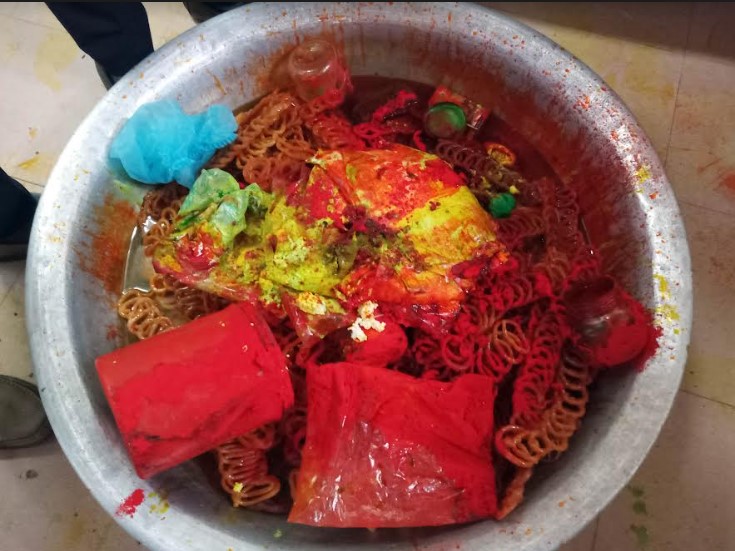 কুমিল্লায় ইফতারসামগ্রীতে কাপড়ের রঙ! ৪০ হাজার টাকা জরিমানা