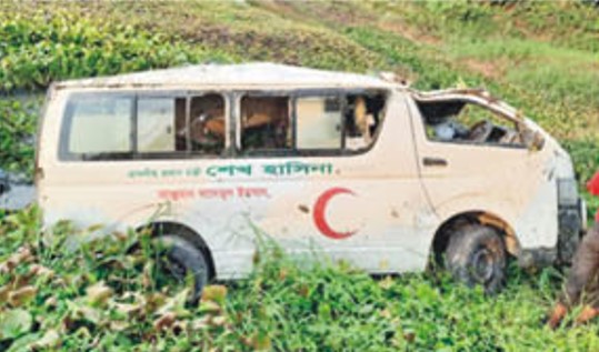 প্রধানমন্ত্রীর অনুদান দেওয়া এ্যাম্বুলেন্সে মাদক পাচার!