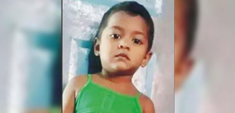 বাবাকে আপত্তিকর অবস্থায় দেখে ফেলায় মেয়েক হত্যা 