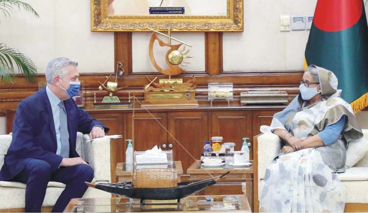 রোহিঙ্গারা হতাশা থেকে অপরাধে জড়াচ্ছে: প্রধানমন্ত্রী