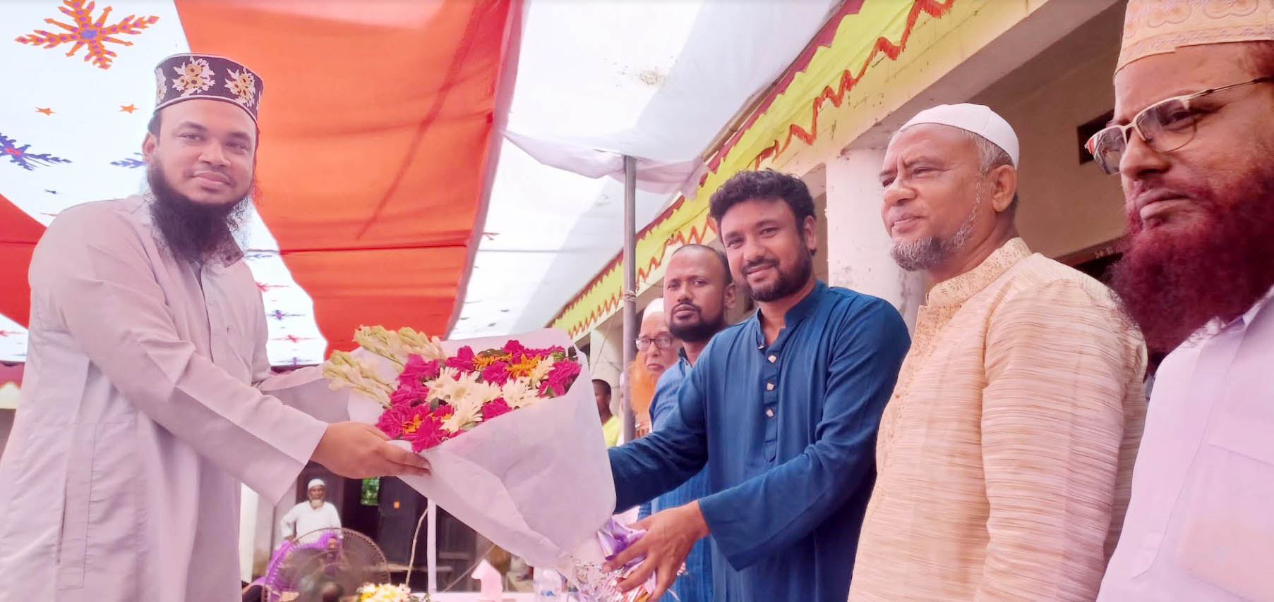 লাকসামের এহছানুল হক জাতীয় পর্যায়ে শ্রেষ্ঠ ইমাম নির্বাচিত হওয়ায় সংবর্ধনা