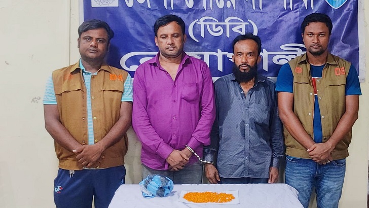 ৯০০ পিস ইয়াবাসহ ২ মাদক কারবারি আটক