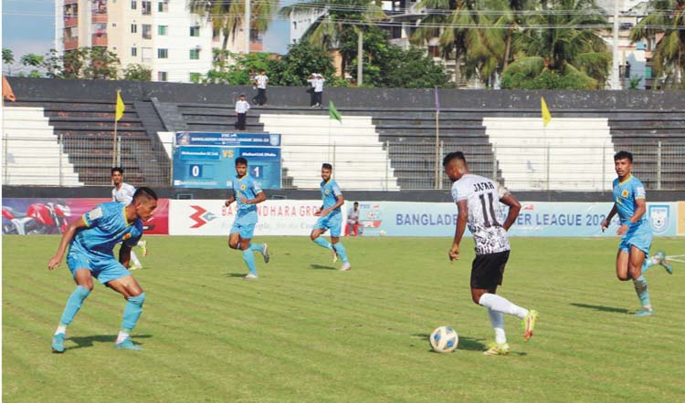  মোহামেডানকে হারিয়ে আবাহনীর কুমিল্লা জয়