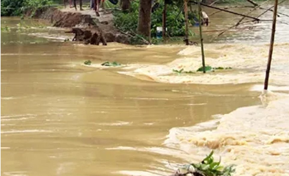 দেশে বন্যায় মৃত্যু বেড়ে ৮৮ : স্বাস্থ্য অধিদফতর
