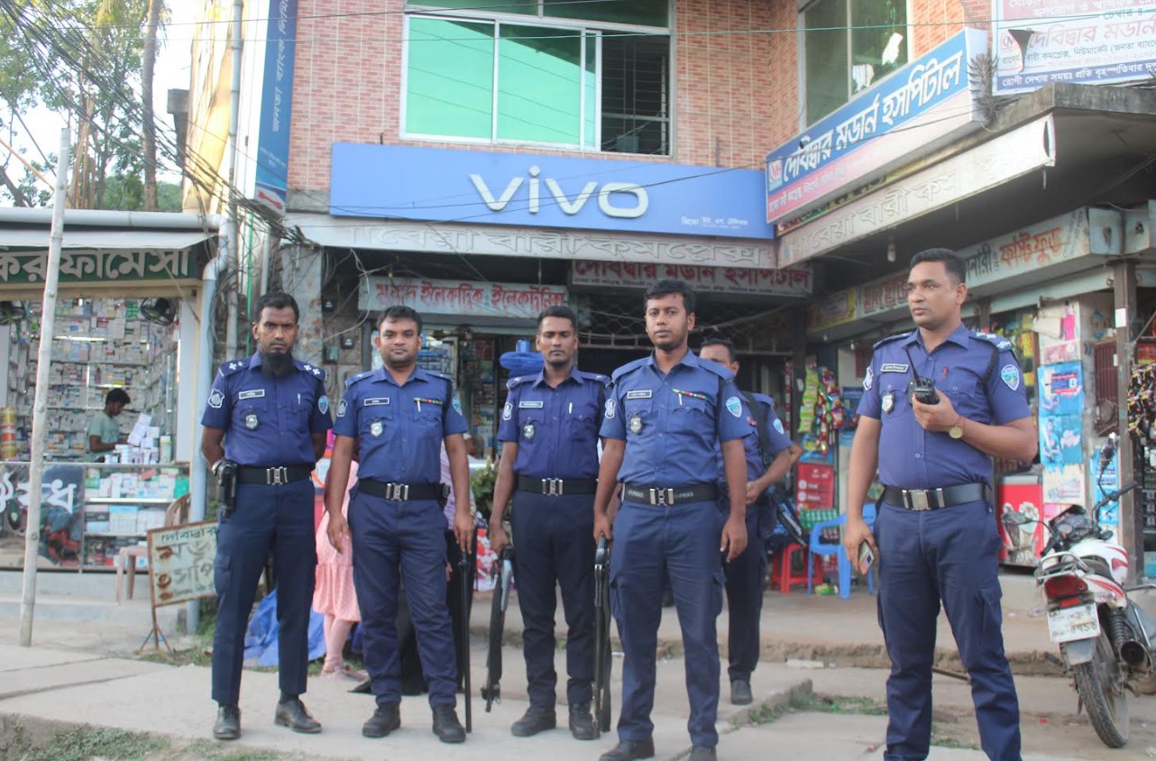 এমপি-চেয়ারম্যান হাতাহাতির পর আওয়ামী লীগের সম্মেলন স্থগিত