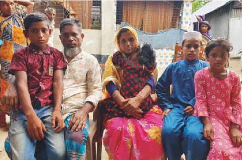 কাজের সন্ধানে গিয়ে নিখোঁজ ৩৬ বছর পর স্বজনদের ফিরে পেলেন মনির