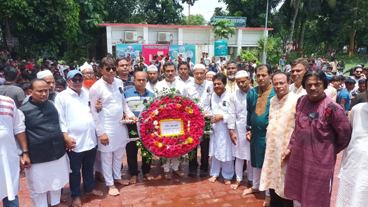 বরুড়ায় চেয়ারম্যান মইনুল ইসলামের উদ্যোগে জাতীয় শোক দিবস পালিত