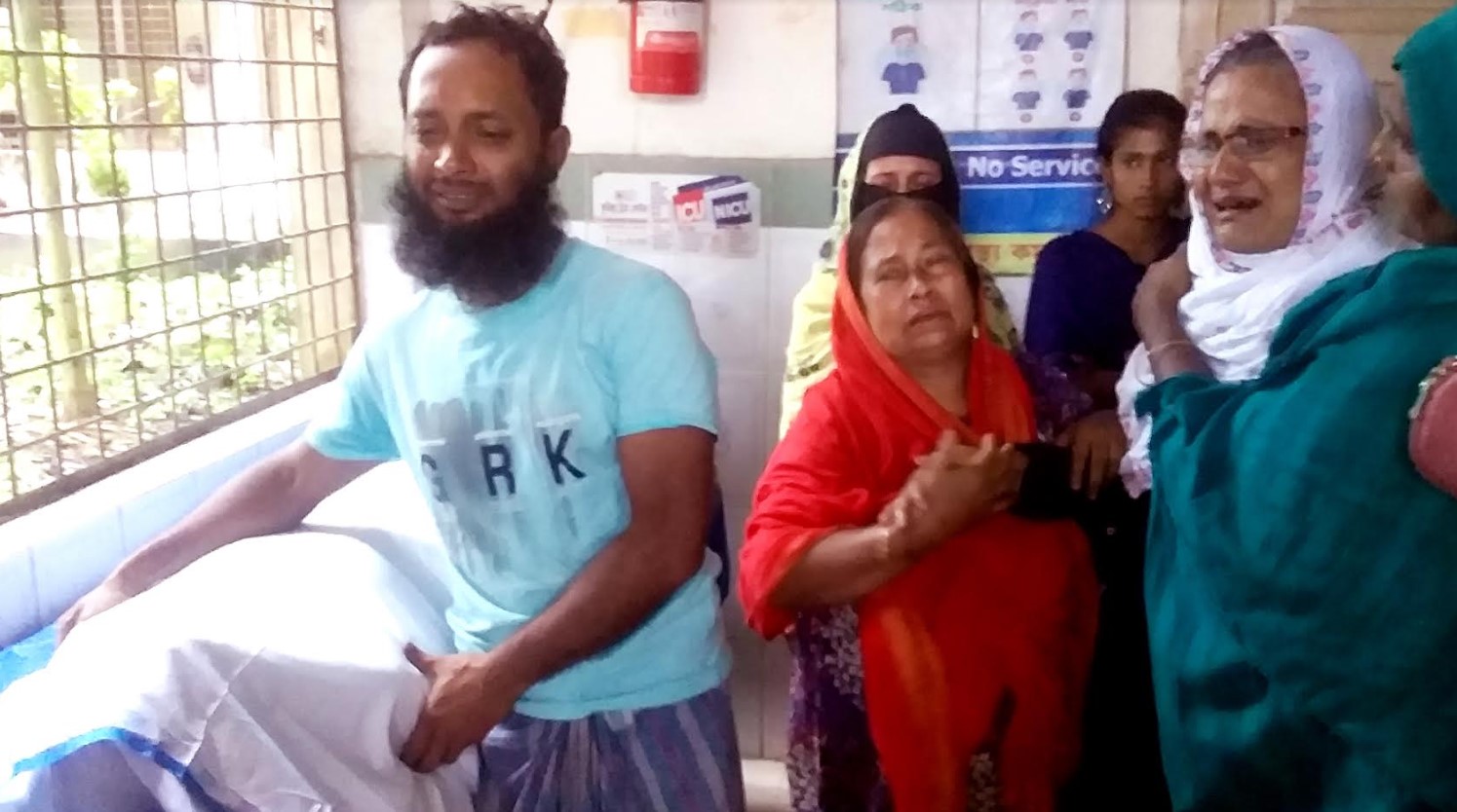 মুরাদনগরে বখাটের হামলায় আহত বৃদ্ধার মৃত্যু