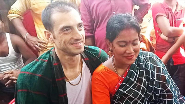 বিয়ের একমাস না পেরতেই রত্নাকে রেখে ফিরে গেছেন ইতালির যুবক