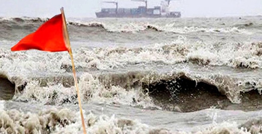 সাগরে লঘুচাপ, সমুদ্রবন্দরে ৩ নম্বর সতর্ক সংকেত