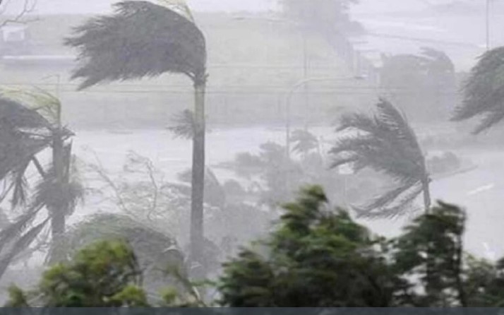 ১০ জেলায় ৬০ কিলোমিটার বেগে ঝড়ের পূর্বাভাস