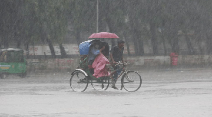 বুধবারও সারাদেশে বৃষ্টি, কোথাও হতে পারে অতিভারি