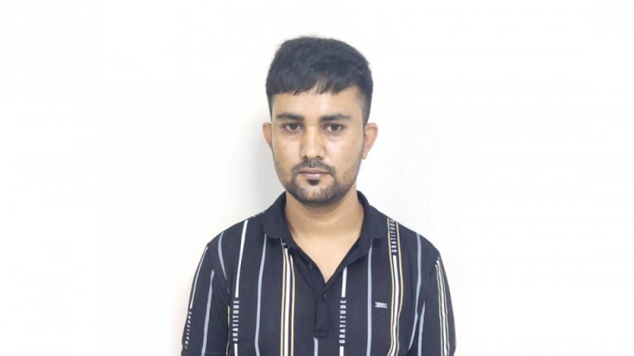 পদ্মা সেতুর রেলিংয়ের নাট-বল্টু খোলা যুবকের জামিন স্থগিত