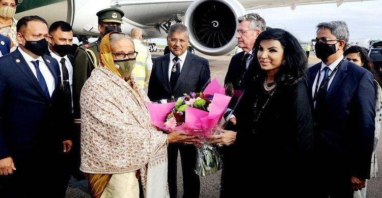 রানি এলিজাবেথের মরদেহে প্রধানমন্ত্রীর শ্রদ্ধা