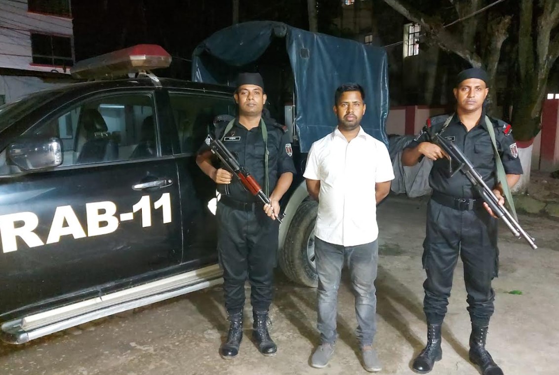 কুমিল্লায় ভুয়া সনদের কারিগর র‌্যাবের হাতে আটক