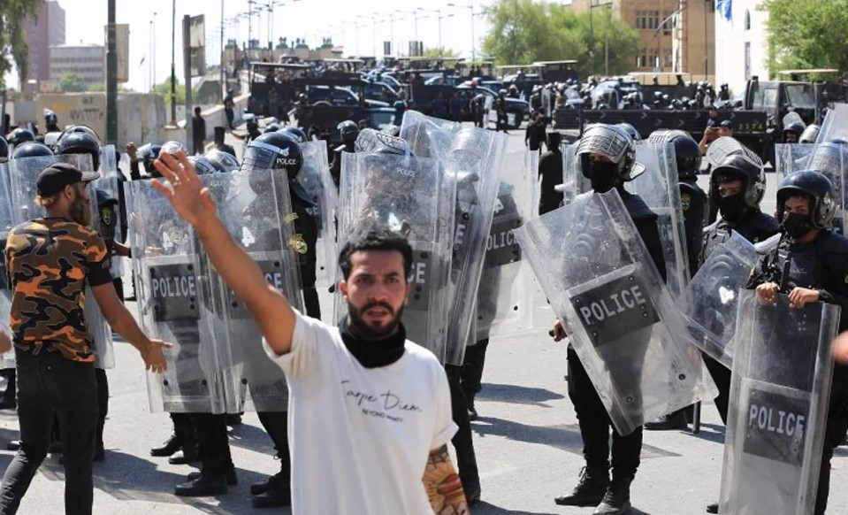 ইরাকে নিরাপত্তা বাহিনীর সঙ্গে সদর সমর্থকদের সংঘর্ষ